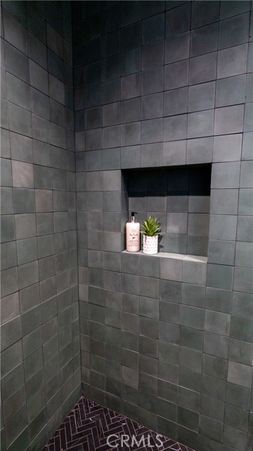 Detail Gallery Image 12 of 24 For 519 Narcissus Ave, Corona Del Mar,  CA 92625 - 3 Beds | 3 Baths