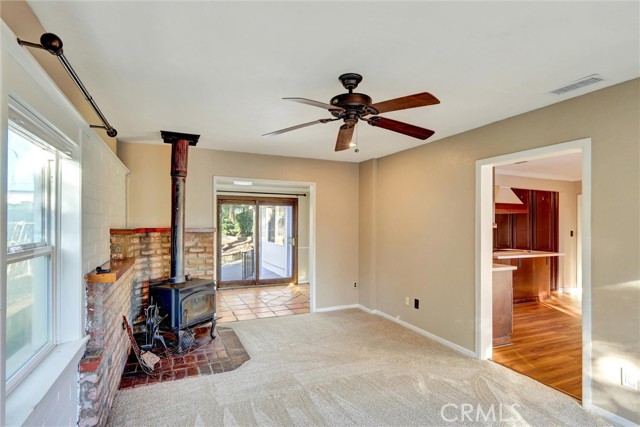 Detail Gallery Image 12 of 45 For 2428 Hutchison St, Vista,  CA 92084 - 3 Beds | 2/1 Baths