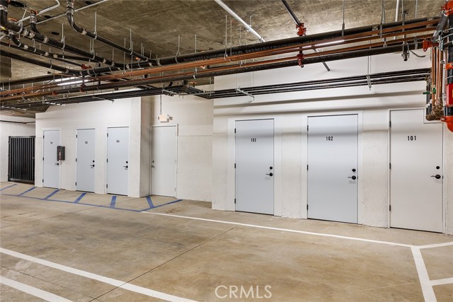 Detail Gallery Image 11 of 25 For 89 N Grand Oaks Ave #103,  Pasadena,  CA 91107 - 2 Beds | 2/1 Baths