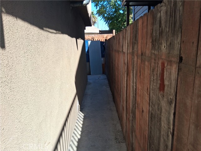 1321 East Adams photo 8