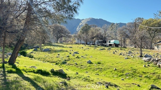 Detail Gallery Image 4 of 23 For 3817 Seclusion Rd, Lake Isabella,  CA 93240 - – Beds | – Baths
