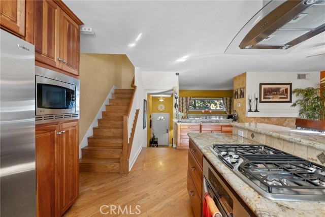2440 Chandler Avenue, 2 photo 8