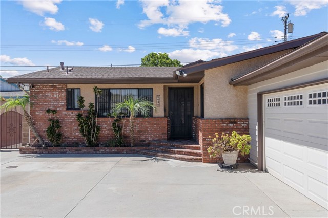 Detail Gallery Image 3 of 41 For 8038 Cyclamen Way, Buena Park,  CA 90620 - 4 Beds | 2 Baths