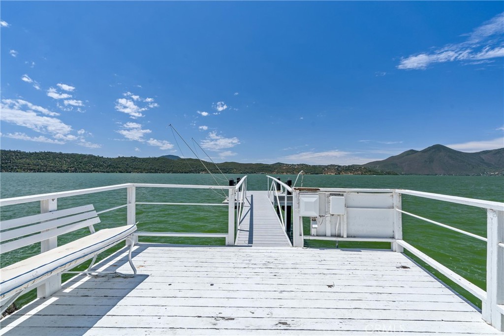 13319 Lakeshore Drive