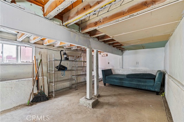 6225 Beard Street, Highland Park CA: https://media.crmls.org/medias/27cf2c4f-e102-4bea-9f6e-f7fa924b2c4c.jpg