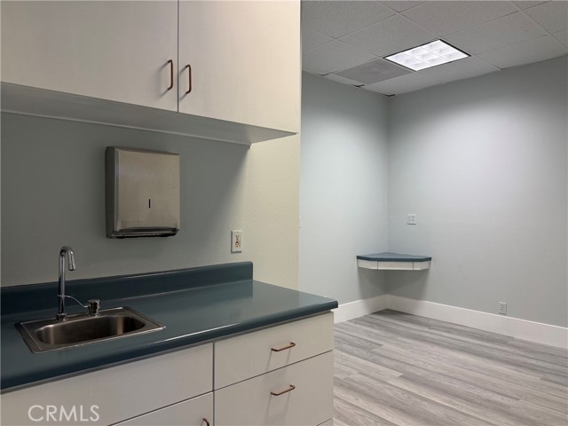  Commercial for Sale in Apple Valley, California