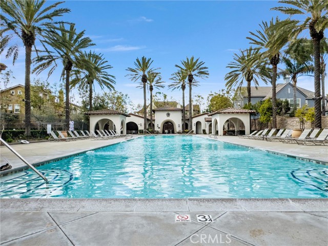 Detail Gallery Image 2 of 45 For 3328 S Crawford, Santa Ana,  CA 92704 - 5 Beds | 4/1 Baths