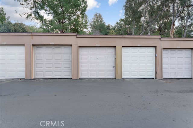 1-Car detached garage