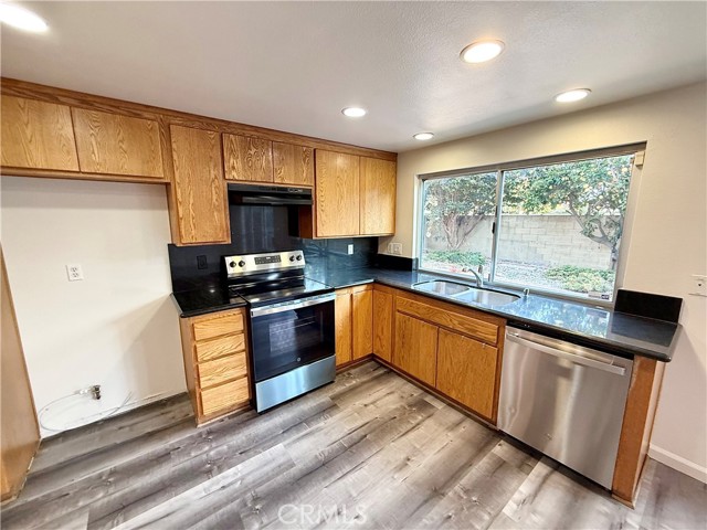 8782 La Zana Court, Fountain Valley CA: https://media.crmls.org/medias/27d0017f-38c1-4f0d-ac2b-dc6a4bc54a78.jpg