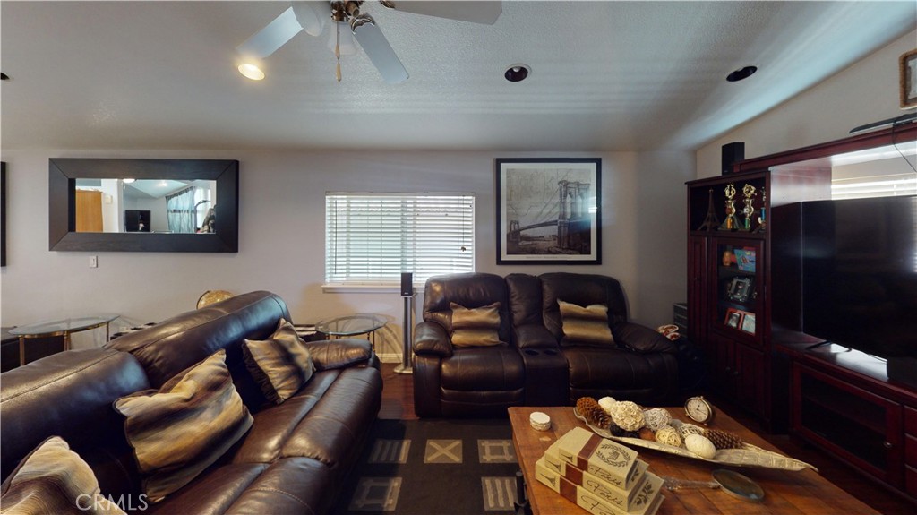 MLS #OC26158247 image #24