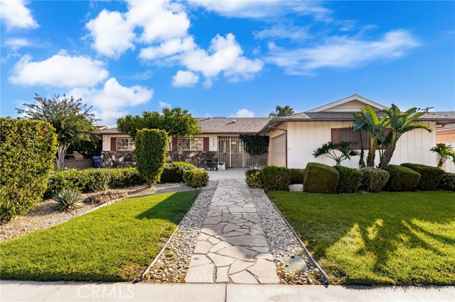 Detail Gallery Image 5 of 39 For 9647 Kempster Ave, Fontana,  CA 92335 - 3 Beds | 2 Baths