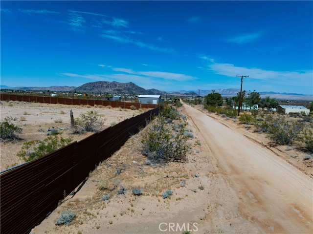 Image 19 of 24 For 424 Ducor Avenue