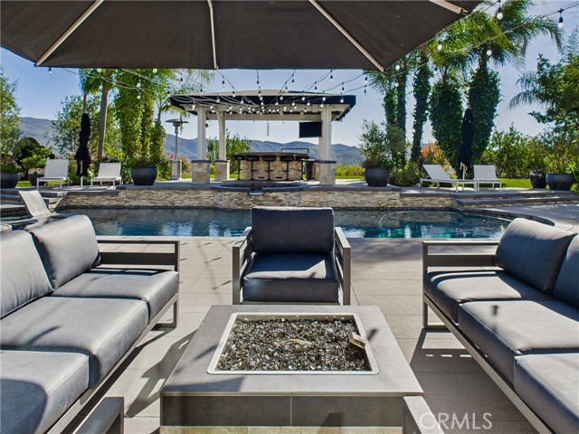 Detail Gallery Image 32 of 46 For 26990 Abbey Glen, Yorba Linda,  CA 92887 - 5 Beds | 3/1 Baths