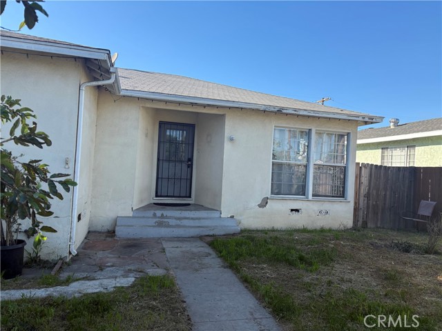 Detail Gallery Image 2 of 15 For 6331 Columbus Ave, Van Nuys,  CA 91411 - 3 Beds | 1 Baths