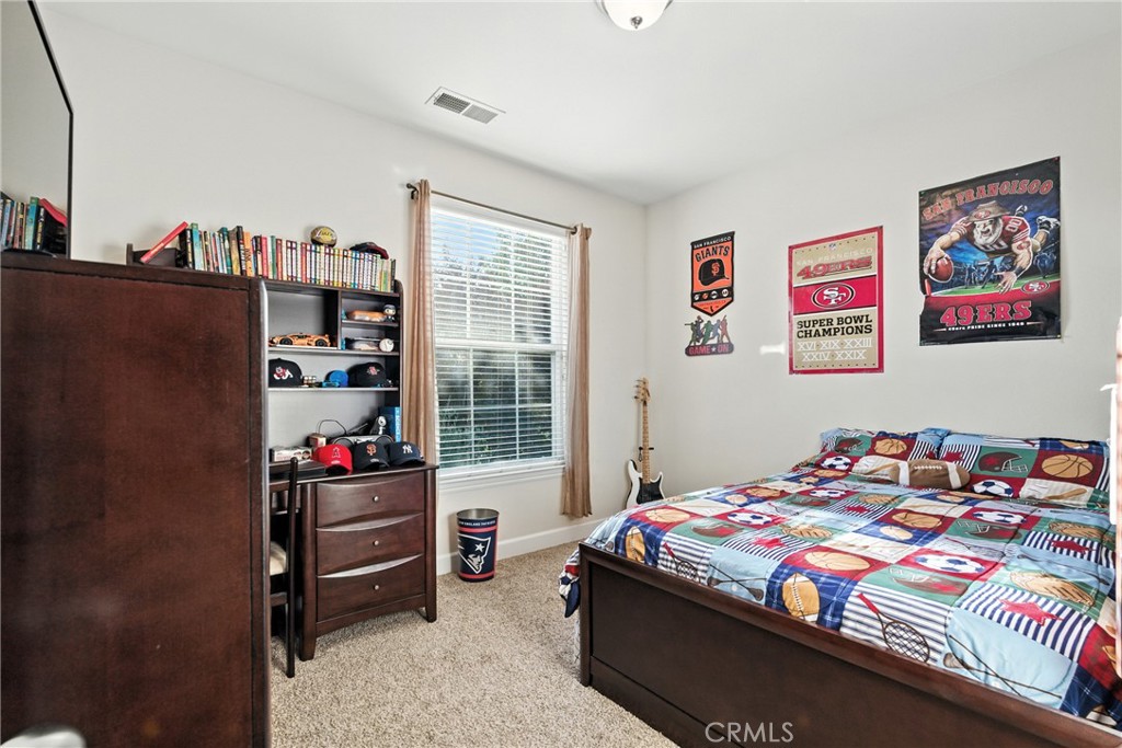 https://media.crmls.org/medias/27d201b9-b9d7-46aa-983f-9047a16f7a70.jpg?preset=X-Large