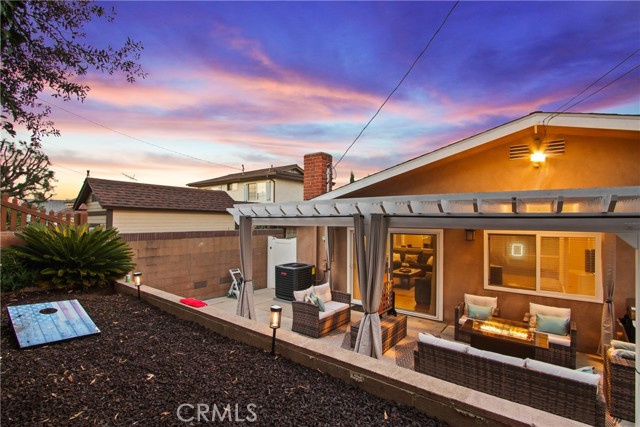 1737 Roseglen Avenue, San Pedro CA: https://media.crmls.org/medias/27d24b15-c2c2-4f11-954b-514ae6b3589a.jpg