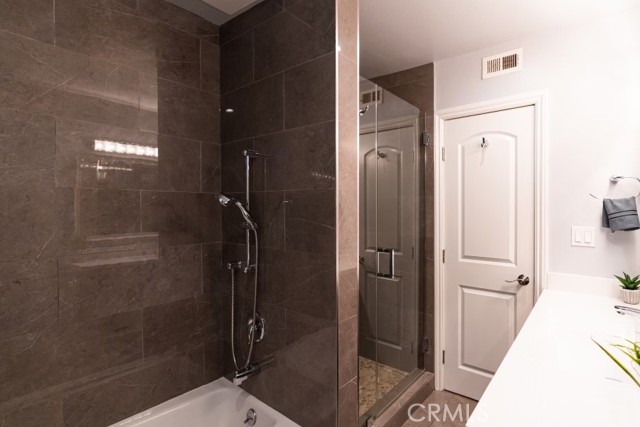 Detail Gallery Image 20 of 24 For 4358 Mammoth Ave #2,  Sherman Oaks,  CA 91423 - 2 Beds | 2 Baths