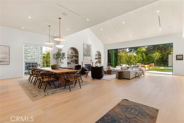 Detail Gallery Image 8 of 62 For 19026 Sprague St, Tarzana,  CA 91356 - 6 Beds | 6/1 Baths