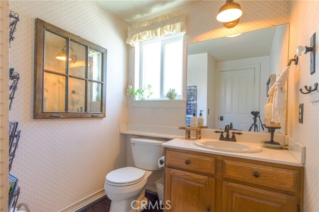 Detail Gallery Image 14 of 67 For 25717 Moonseed Dr, Moreno Valley,  CA 92553 - 4 Beds | 2/1 Baths