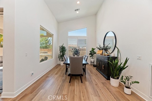 Detail Gallery Image 12 of 57 For 1545 Winding Sun Dr, Beaumont,  CA 92223 - 2 Beds | 2/1 Baths