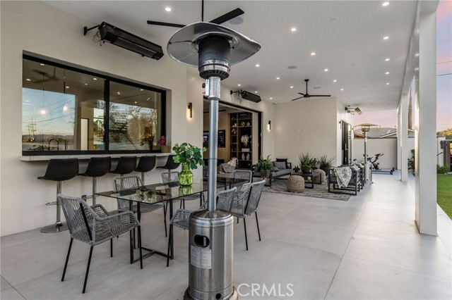 Detail Gallery Image 46 of 75 For 22745 Califa St, Woodland Hills,  CA 91367 - 5 Beds | 4 Baths