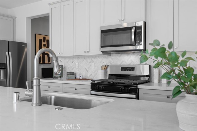 5808 Levanto Street, Bakersfield CA: https://media.crmls.org/medias/27d42956-06dd-4f75-a4a1-87ce4f4cc5f4.jpg