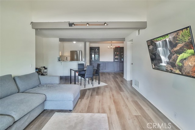 Detail Gallery Image 4 of 25 For 1300 Saratoga Ave #805,  Ventura,  CA 93003 - 3 Beds | 2 Baths