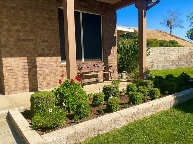 Detail Gallery Image 6 of 73 For 7123 Hidden Ct, Highland,  CA 92346 - 4 Beds | 3 Baths