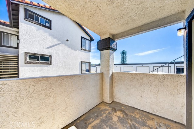 Detail Gallery Image 9 of 29 For 16377 Lakeshore, Lake Elsinore,  CA 92530 - 2 Beds | 2/1 Baths