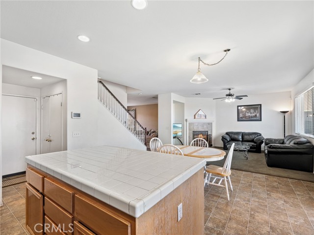 Detail Gallery Image 18 of 42 For 12685 Biscayne, Victorville,  CA 92392 - 5 Beds | 3/1 Baths