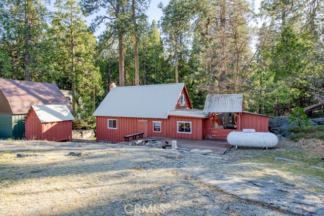 Detail Gallery Image 32 of 38 For 41391 Musick Dr, Shaver Lake,  CA 93664 - 2 Beds | 1 Baths