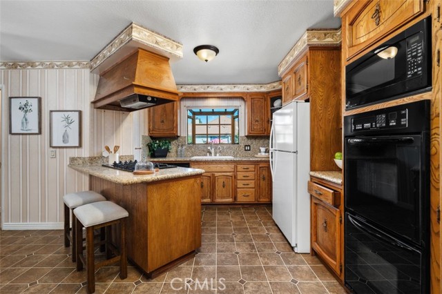 Detail Gallery Image 8 of 37 For 911 Magnis St, Arcadia,  CA 91006 - 4 Beds | 2/1 Baths