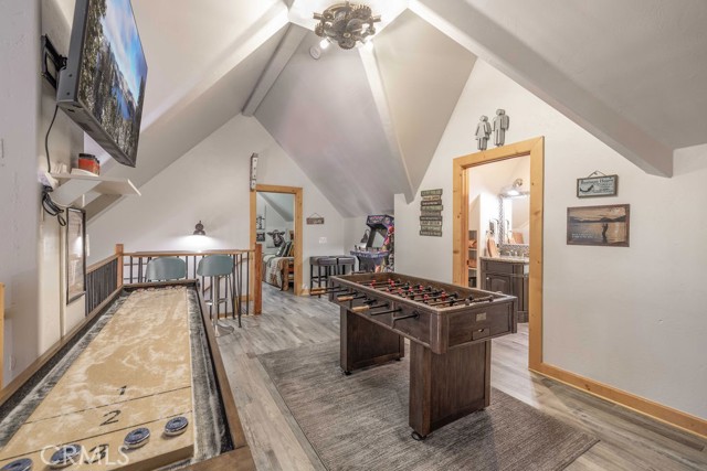 893 Silver Tip Drive, Big Bear CA: https://media.crmls.org/medias/27d7ca54-9190-496d-9c05-ea434a86fcd8.jpg