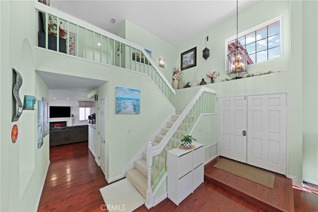 MLS #OC25274238 image #5