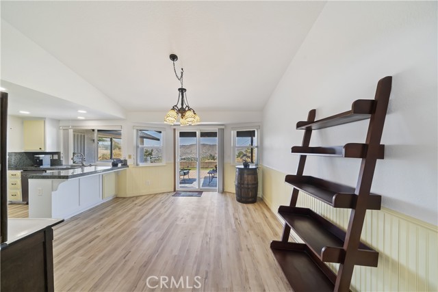 55578 Free Gold Drive, Yucca Valley CA: https://media.crmls.org/medias/27d93c8a-8736-4517-8c50-155cf91be8ab.jpg