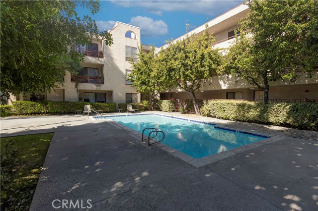 Detail Gallery Image 18 of 21 For 6825 Alabama Ave #313,  Canoga Park,  CA 91303 - 2 Beds | 1 Baths