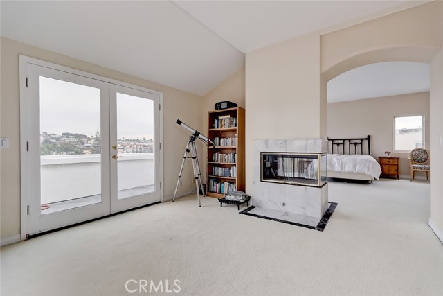 1936 Loma Drive, Hermosa Beach, California 90254, 3 Bedrooms Bedrooms, ,3 BathroomsBathrooms,Residential,Sold,Loma,SB21238629