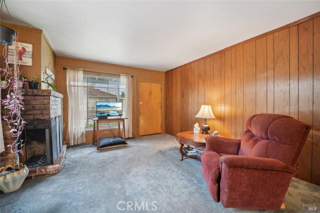 68 Glenwood Drive, Napa CA: https://media.crmls.org/medias/27d9d1e2-2a60-4107-9d2e-ae94f3c064f9.jpg