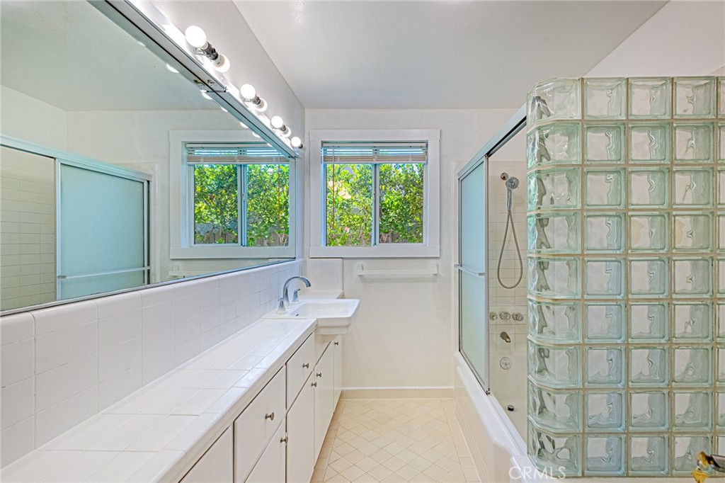 375 Berkshire Avenue La Canada Flintridge img 17