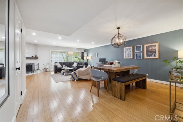 4455 Fulton Avenue, Sherman Oaks CA: https://media.crmls.org/medias/27dad837-aeb5-4424-b611-7bda5cd2c871.jpg