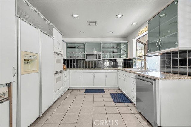 Detail Gallery Image 21 of 56 For 2110 Hathaway, Riverside,  CA 92506 - 4 Beds | 3/1 Baths