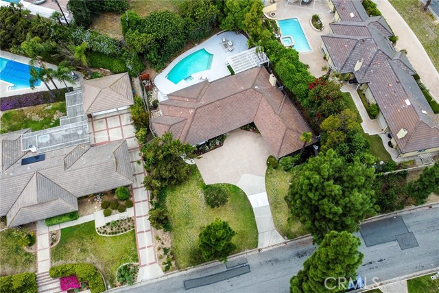 2225 Terraza Place, Fullerton CA: https://media.crmls.org/medias/27db12fc-7bde-40b3-a6fd-21f652afebf9.jpg