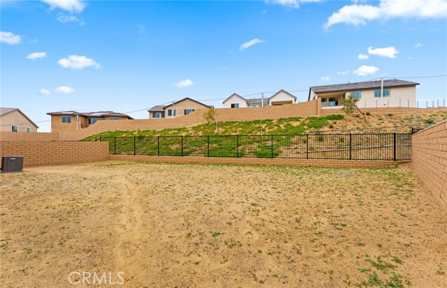 Detail Gallery Image 39 of 49 For 11763 Quailrun Ct, Chatsworth,  CA 91311 - 5 Beds | 5/1 Baths
