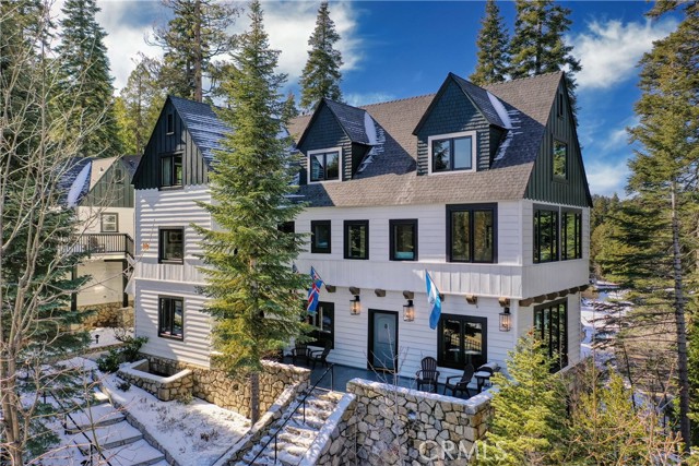 Detail Gallery Image 1 of 71 For 28041 Lakes Edge Rd, Lake Arrowhead,  CA 92352 - 8 Beds | 8/1 Baths