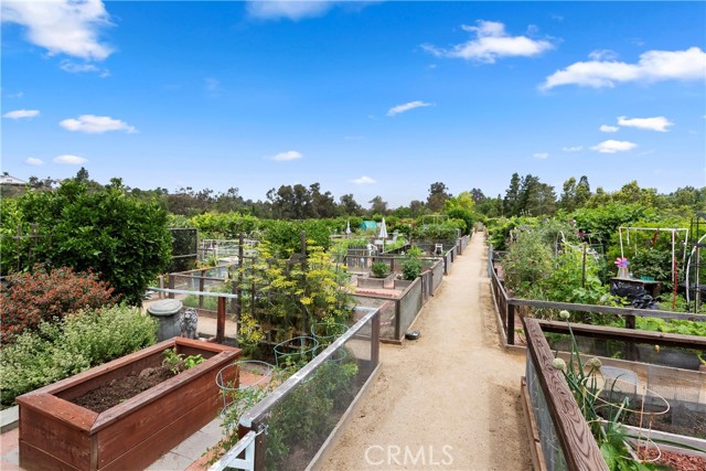 23582 Villena, Mission Viejo CA: https://media.crmls.org/medias/27dc0fca-92ed-400d-bcfe-fb5bf99bc525.jpg