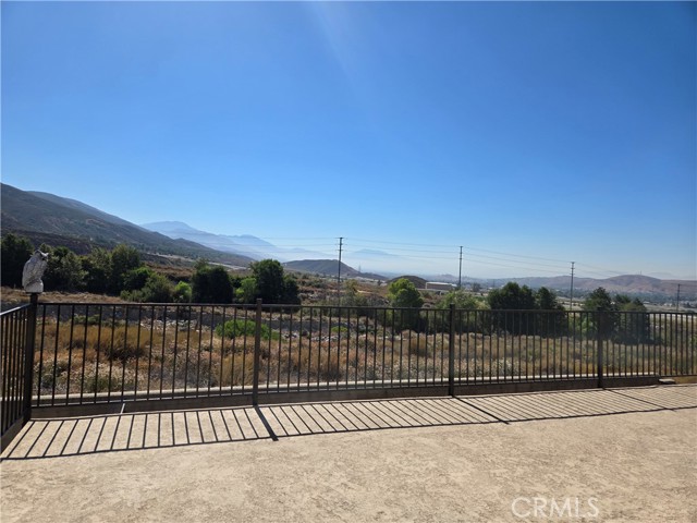 Detail Gallery Image 16 of 22 For 6455 N Ventura Ave, San Bernardino,  CA 92407 - 3 Beds | 2/1 Baths