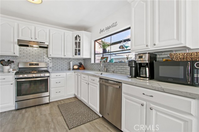 Detail Gallery Image 1 of 12 For 841 W 17th St, San Pedro,  CA 90731 - 3 Beds | 1 Baths