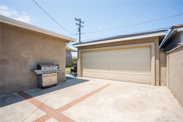 3823 Carfax Avenue, Long Beach CA: https://media.crmls.org/medias/27ddb8c7-29a8-47e2-abdc-9abc136ac3b4.jpg