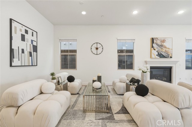 Detail Gallery Image 17 of 65 For 218 Geyser, Irvine,  CA 92618 - 4 Beds | 4/1 Baths