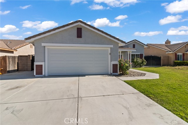 6210 W Avenue J5, Lancaster CA: https://media.crmls.org/medias/27de36cd-7103-4161-a92a-02d16c553fc9.jpg